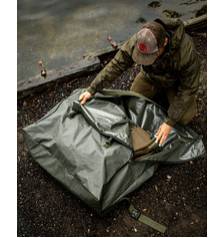 TRAKKER DOWPOUR ROLL-UP BED BAG