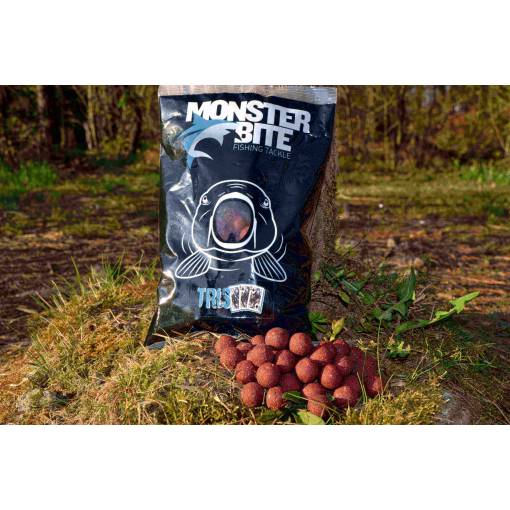 MONSTER BITE TRIS STRAWBERRY 1KG