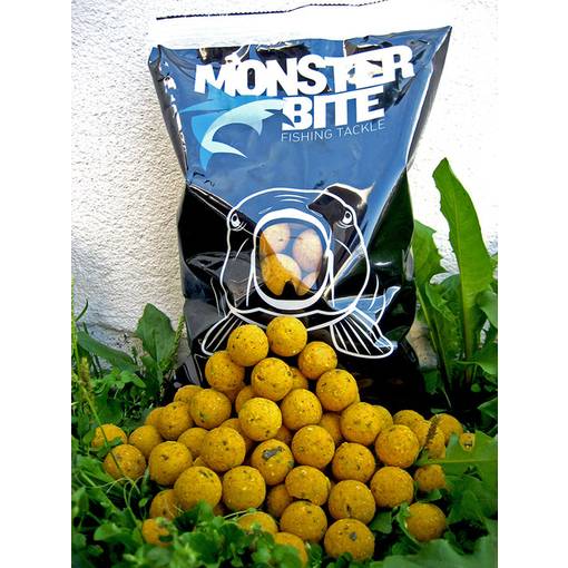 MONSTER BITE FULL HOUSE SALMON-BLACK PEPPER 1KG